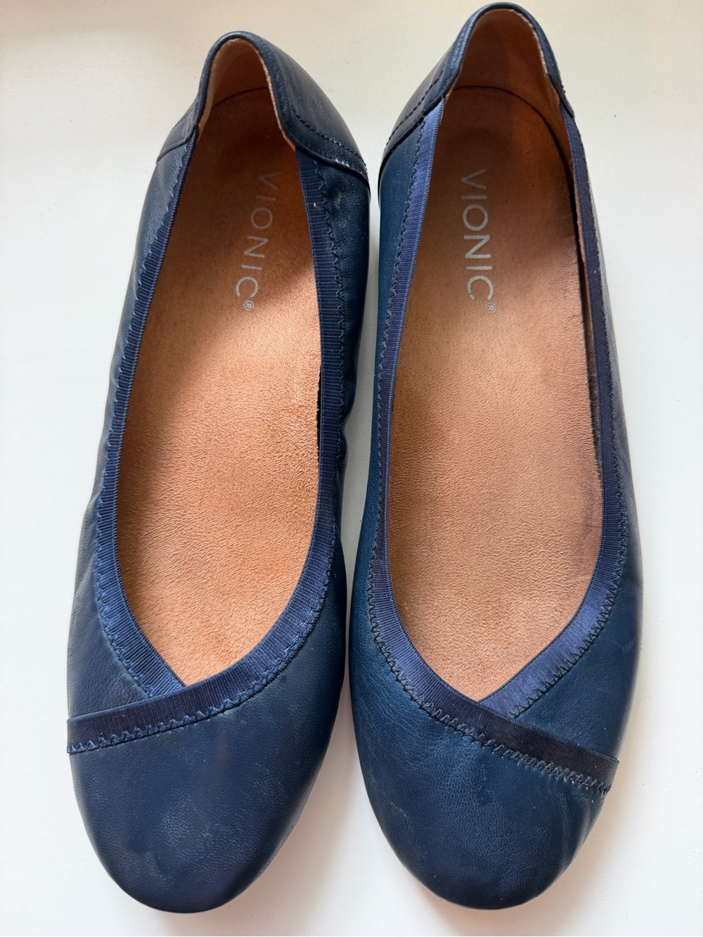 Vionic Navy Blue Caroll Leather Ballet Flat Size 8